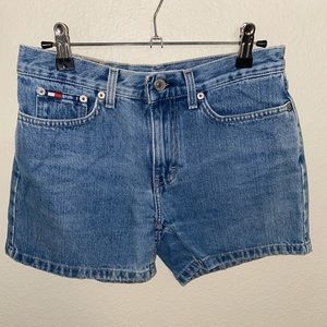 TOMMY HILFIGER JEANS